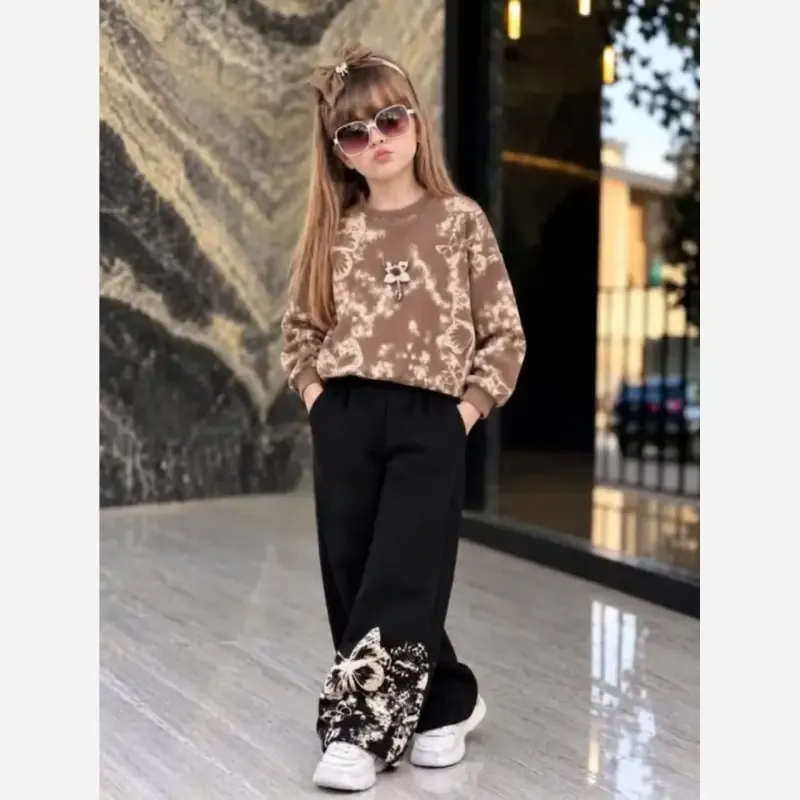 ست بلوز شلوار دورس دخترانه طرح پروانه رنگ سفید کرم شکلاتی سایز 45 تا 65